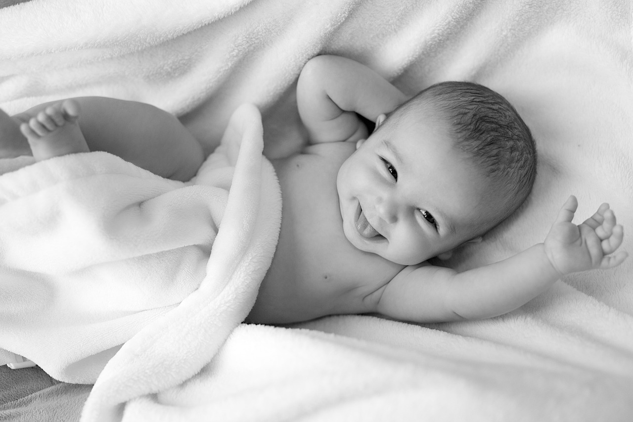 bed-gcf6463754_1280